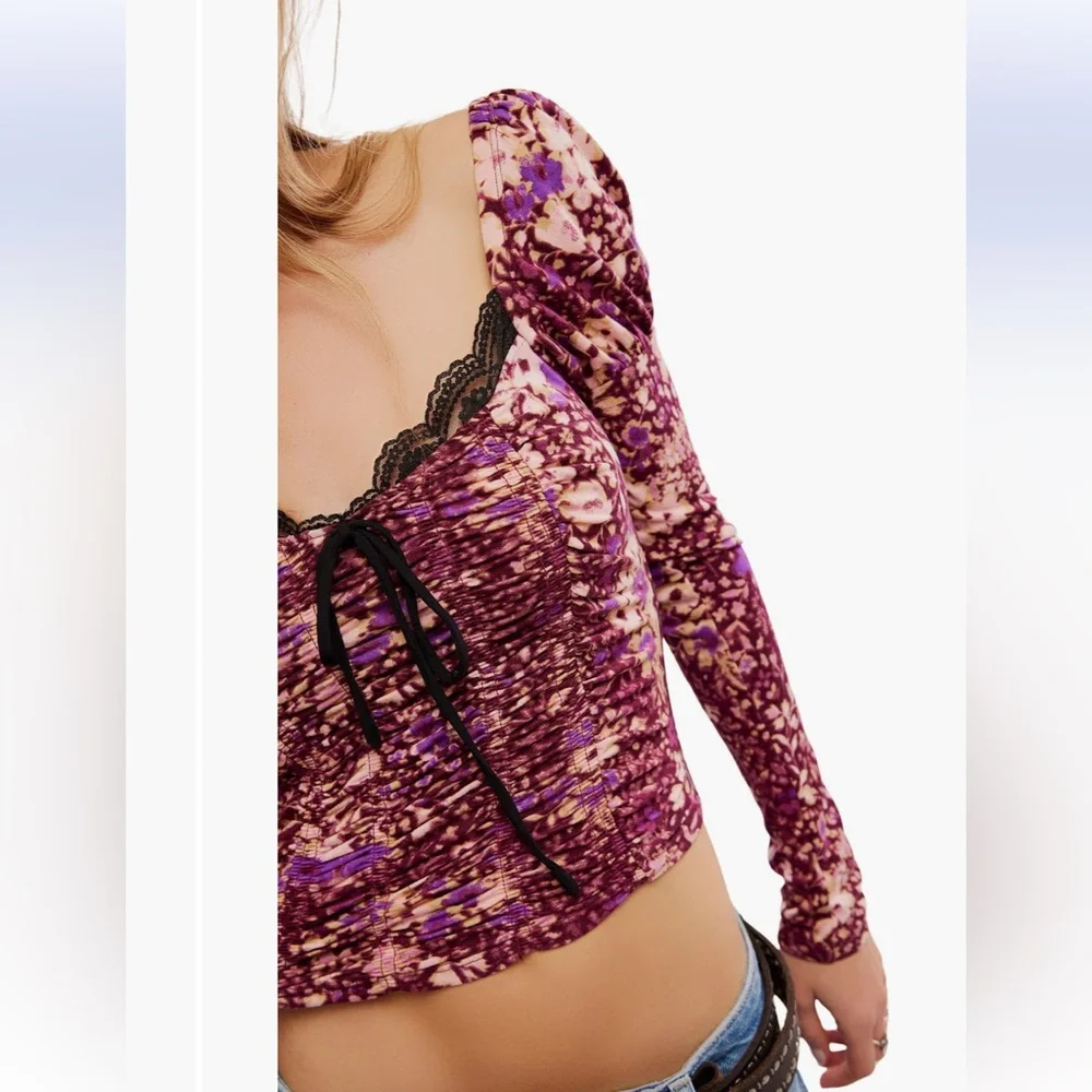 Free People Boho Sweetheart Feminine Purple Floral Long Sleeve Top NWT Medium